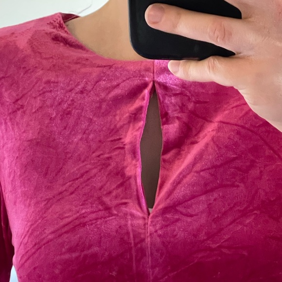 Beautiful Velour Midi Dress - Picture 7 of 15